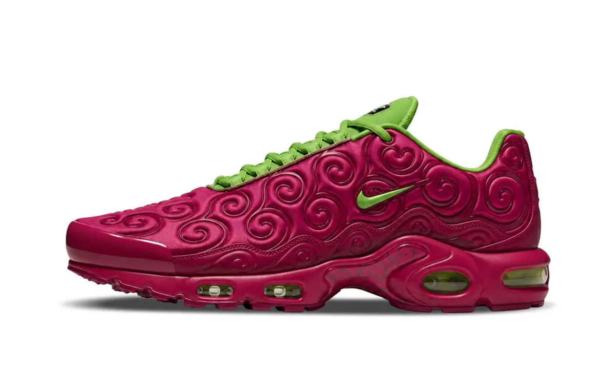 Nike Air Max Plus TN One Piece Trafalgar D. Law – vue latérale
